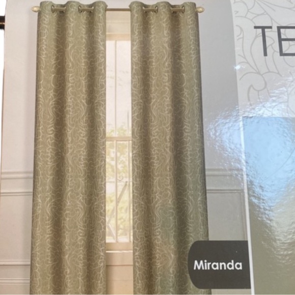 Texture Trends Grommet Panels - Picture 9 of 12